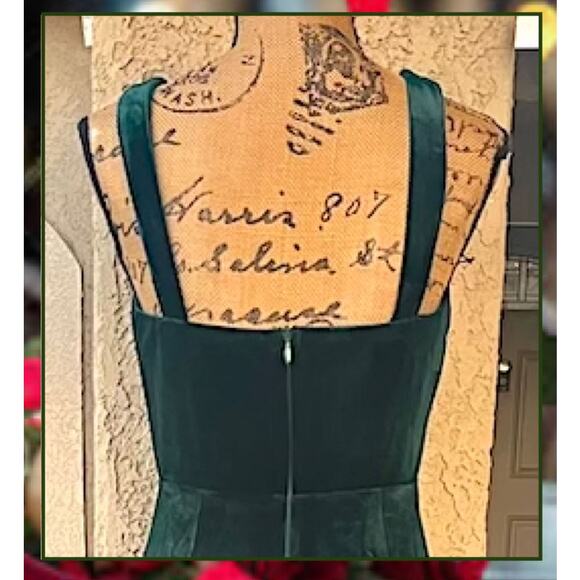 Lulus Elegant Sweetie Emerald Green Velvet Square Neck Maxi Dress Size: M - Picture 4 of 11